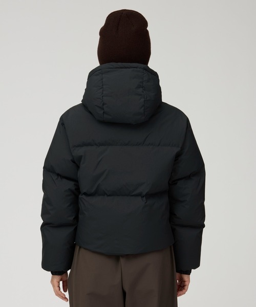 Snow Peak(スノーピーク)の「Snow Peak / Everyday Down Jacket W's エブリデイ ダウンジャケット ウィメンズ(ダウンジャケット/コート・レディース・ネイビー/ブラック/バーガンディー・4/3/2/1)」の8枚目の写真