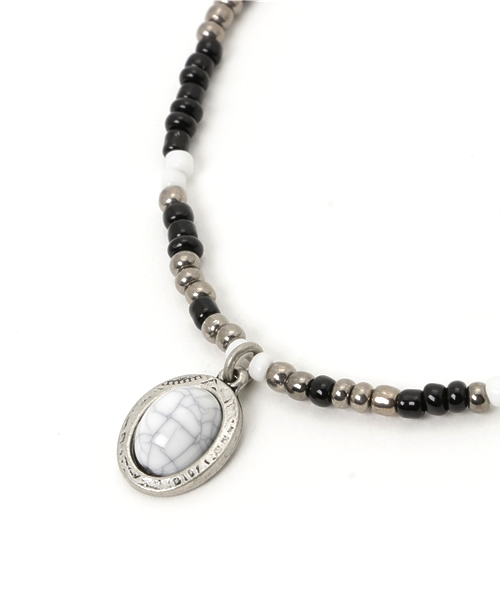 VENCEEXCHANGE（ヴァンスエクスチェンジ）の「CONカラービーズネックレス           （ネックレス・メンズ・ブルー/ホワイト/レッド/ブラック・FREE）」の5枚目の写真