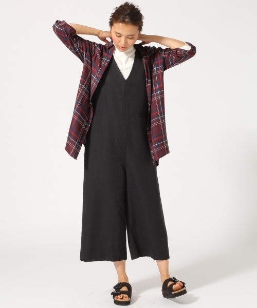 GLOBAL WORK(グローバルワーク)の「レーヨンロングシャツ長袖/725108(シャツ/ブラウス・レディース・ダークブラウン/ホワイト/ワインレッド/ネイビー/レッド/ホワイト系その他・LARGE/SMALL/MEDIUM)」の8枚目の写真