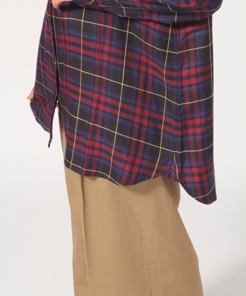 GLOBAL WORK(グローバルワーク)の「レーヨンロングシャツ長袖/725108(シャツ/ブラウス・レディース・ダークブラウン/ホワイト/ワインレッド/ネイビー/レッド/ホワイト系その他・LARGE/SMALL/MEDIUM)」の15枚目の写真