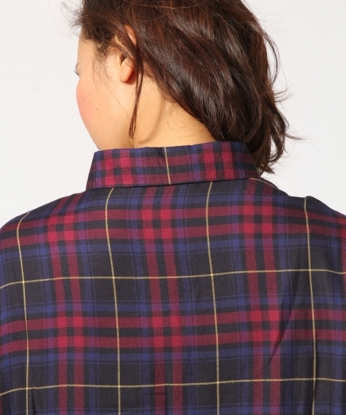 GLOBAL WORK(グローバルワーク)の「レーヨンロングシャツ長袖/725108(シャツ/ブラウス・レディース・ダークブラウン/ホワイト/ワインレッド/ネイビー/レッド/ホワイト系その他・LARGE/SMALL/MEDIUM)」の16枚目の写真