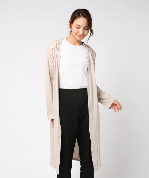 Pierrot(ピエロ)の「UVカットスラブ素材ロングトッパーカーディガン(カーディガン/ボレロ・レディース・ホワイト/ホワイト系その他/カーキオリーブ/アッシュブラウン/ネイビー/ブラック系その他/杢グレー/ブラック/レモンイエロー/コーラル/ブルー系その他/イエロー/ライトベージュ/ブルー系その他2・L/M)」の7枚目の写真