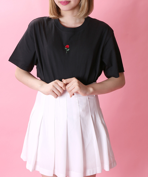 WC（ダブル シー）の「WC/ローズ刺繍カットソー（Tシャツ/カットソー・レディース・ピンク/ホワイト/ブラック・FREE）」の3枚目の写真