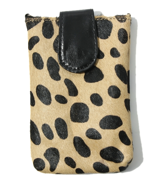 ROSE BUD(ローズバッド)の「(LL ACCESSORIES)B946 ANIMAL HAIR I PHONE CASE W/CHAIN(スマホケース/カバー・レディース・その他1/その他2/その他3・ONE SIZE)」の2枚目の写真