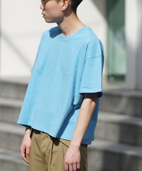 KAIKO(カイコー)の「KAIKO x FRUIT OF THE LOOM OBLONG T-SHIRT(Tシャツ/カットソー・メンズ・ホワイト/ブルー/ブラック/ライトパープル・S/M/L)」の6枚目の写真