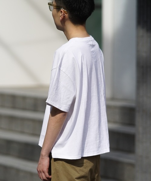 KAIKO(カイコー)の「KAIKO x FRUIT OF THE LOOM OBLONG T-SHIRT(Tシャツ/カットソー・メンズ・ホワイト/ブルー/ブラック/ライトパープル・S/M/L)」の8枚目の写真