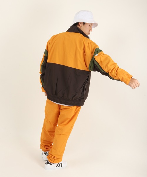 絶妙なデザイン の切り替えトラックナイロンジャケット ナイロンジャケット Heritage Heritage フィラヘリテージ のナイロンジャケット セール Fila Heritage Heritage フィラヘリテージ のファッション 切り替えトラックナイロンジャケット Fm9459