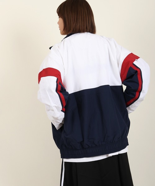 絶妙なデザイン の切り替えトラックナイロンジャケット ナイロンジャケット Heritage Heritage フィラヘリテージ のナイロンジャケット セール Fila Heritage Heritage フィラヘリテージ のファッション 切り替えトラックナイロンジャケット Fm9459