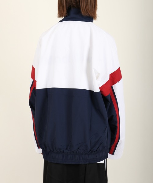 絶妙なデザイン の切り替えトラックナイロンジャケット ナイロンジャケット Heritage Heritage フィラヘリテージ のナイロンジャケット セール Fila Heritage Heritage フィラヘリテージ のファッション 切り替えトラックナイロンジャケット Fm9459