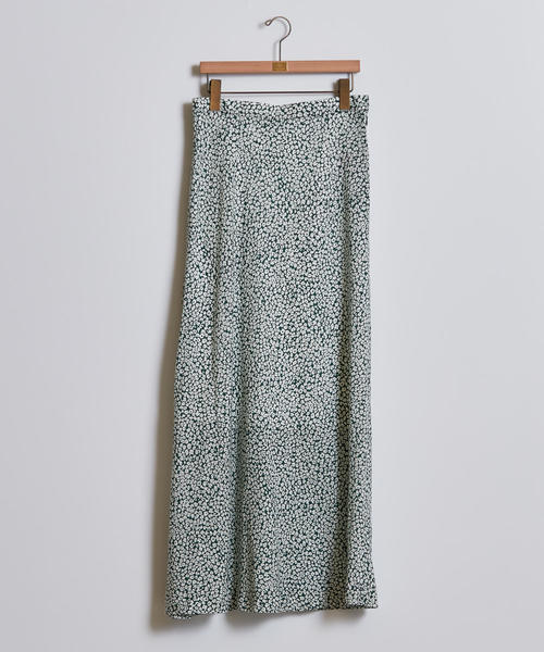 BEAUTY&YOUTH UNITED ARROWS(ビューティーアンドユースユナイテッドアローズ)の「BY∴ フラワープリントマキシスカート о(スカート・レディース・ダークブラウン/ケリー・MEDIUM/LARGE/SMALL)」の4枚目の写真