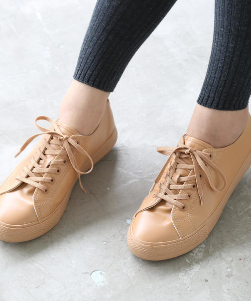 coen(コーエン)の「ワントーンスニーカー(スニーカー・レディース・ブラウン/ブラック/オフホワイト・SMALL/MEDIUM/LARGE)」の1枚目の写真