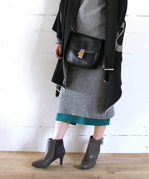 JELLY BEANS（ジェリービーンズ）の「ファーバックルショートブーツ(204-2324)JELLY BEANS(ジェリービーンズ)（ブーツ・レディース・ブラック/ダークブラウン/グレイッシュベージュ・LL/S/M/L）」の12枚目の写真