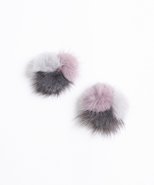 PICHE ABAHOUSE（ピシェ アバハウス）の「ミンクポンポンシュークリップ（シューケア用品・レディース・ブラック/ピンク/ボルドー・フリー）」の3枚目の写真