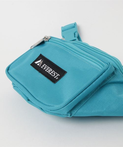 EVEREST（エベレスト）の「【EVEREST/エベレスト】Signature Waist Pack /ウエストバッグ（ボディバッグ/ウエストポーチ・レディース・ホワイト/ブラック/ダークグリーン/パープル/ネイビー/レッド/ピンク/ターコイズブルー/オレンジ/ブルー系その他2/ライトグリーン/ブルー系その他/オリーブ/コーラルピンク/ブラック系その他/ブラウン系カモフラージュ/グリーン系カモフラージュ・FREE）」の18枚目の写真
