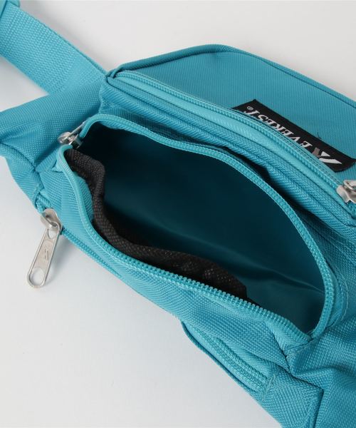 EVEREST（エベレスト）の「【EVEREST/エベレスト】Signature Waist Pack /ウエストバッグ（ボディバッグ/ウエストポーチ・レディース・ホワイト/ブラック/ダークグリーン/パープル/ネイビー/レッド/ピンク/ターコイズブルー/オレンジ/ブルー系その他2/ライトグリーン/ブルー系その他/オリーブ/コーラルピンク/ブラック系その他/ブラウン系カモフラージュ/グリーン系カモフラージュ・FREE）」の20枚目の写真