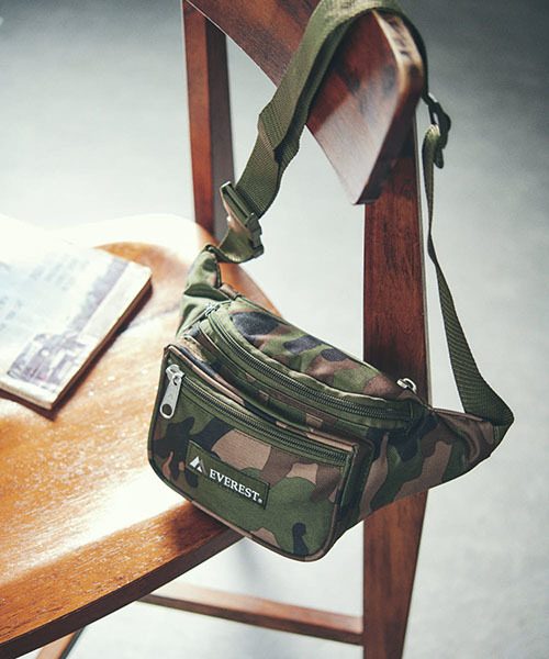 EVEREST（エベレスト）の「【EVEREST/エベレスト】Signature Waist Pack /ウエストバッグ（ボディバッグ/ウエストポーチ・レディース・ホワイト/ブラック/ダークグリーン/パープル/ネイビー/レッド/ピンク/ターコイズブルー/オレンジ/ブルー系その他2/ライトグリーン/ブルー系その他/オリーブ/コーラルピンク/ブラック系その他/ブラウン系カモフラージュ/グリーン系カモフラージュ・FREE）」の16枚目の写真