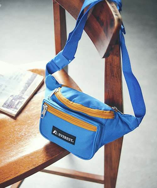 EVEREST（エベレスト）の「【EVEREST/エベレスト】Signature Waist Pack /ウエストバッグ（ボディバッグ/ウエストポーチ・レディース・ホワイト/ブラック/ダークグリーン/パープル/ネイビー/レッド/ピンク/ターコイズブルー/オレンジ/ブルー系その他2/ライトグリーン/ブルー系その他/オリーブ/コーラルピンク/ブラック系その他/ブラウン系カモフラージュ/グリーン系カモフラージュ・FREE）」の10枚目の写真