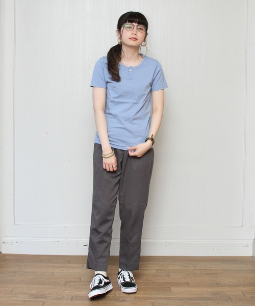 EEL（イール）の「EEL / イール 別注 陶器ボタンのヘンリー（Tシャツ/カットソー・メンズ・ホワイト/グレー/サックスブルー・M/L/XL/XS）」の19枚目の写真