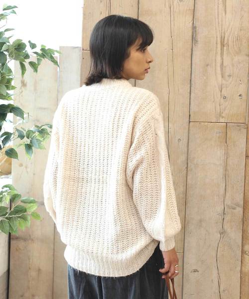 classicalelf（クラシカルエルフ）の「ケーブルニットプルオーバーニット（ニット/セーター・レディース・チャコールグレー/ベージュ/モカ/ライトベージュ・MEDIUM/LARGE）」の19枚目の写真