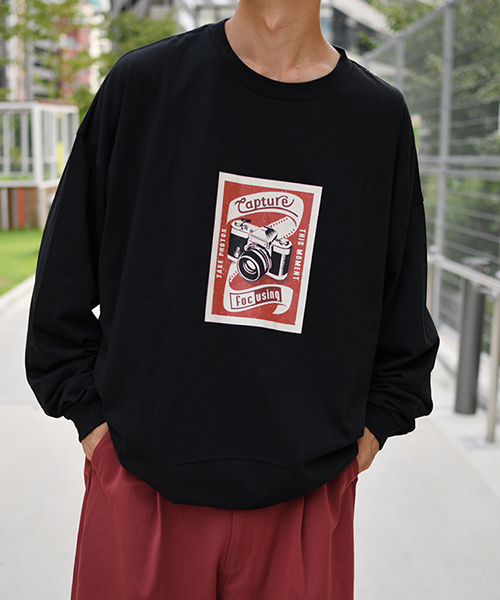 kutir（クティール）の「レトロカメラプリントロングＴシャツ（Tシャツ/カットソー・メンズ・ホワイト/ブラック/ホワイト系その他/ブラック系その他・MEDIUM/LARGE）」の4枚目の写真