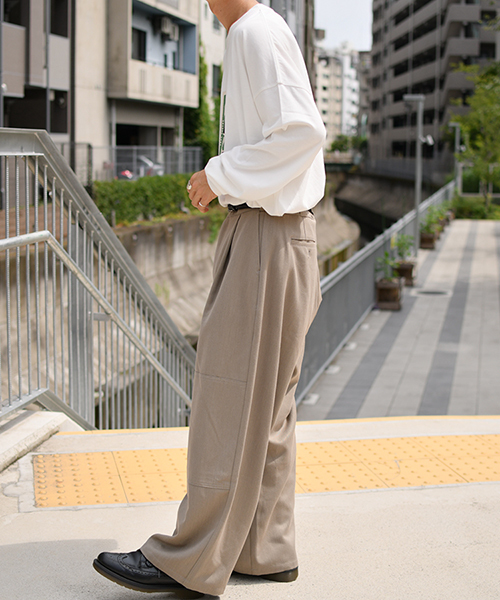 kutir（クティール）の「レトロカメラプリントロングＴシャツ（Tシャツ/カットソー・メンズ・ホワイト/ブラック/ホワイト系その他/ブラック系その他・MEDIUM/LARGE）」の6枚目の写真