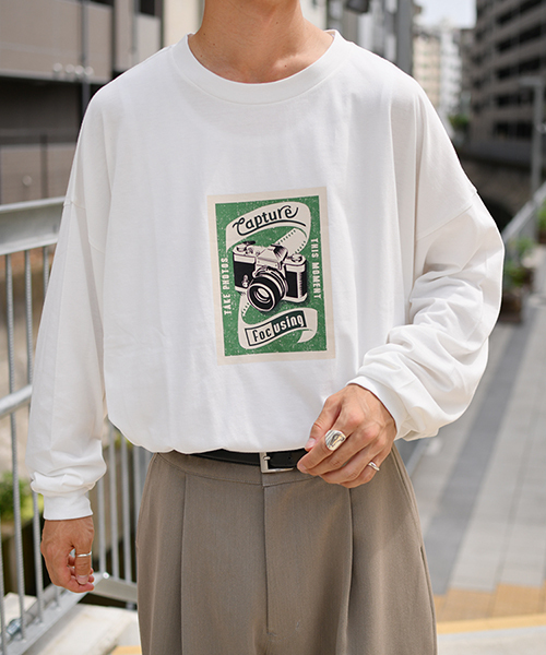 kutir（クティール）の「レトロカメラプリントロングＴシャツ（Tシャツ/カットソー・メンズ・ホワイト/ブラック/ホワイト系その他/ブラック系その他・MEDIUM/LARGE）」の8枚目の写真