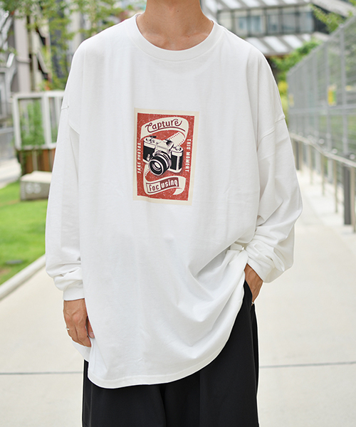 kutir（クティール）の「レトロカメラプリントロングＴシャツ（Tシャツ/カットソー・メンズ・ホワイト/ブラック/ホワイト系その他/ブラック系その他・MEDIUM/LARGE）」の15枚目の写真