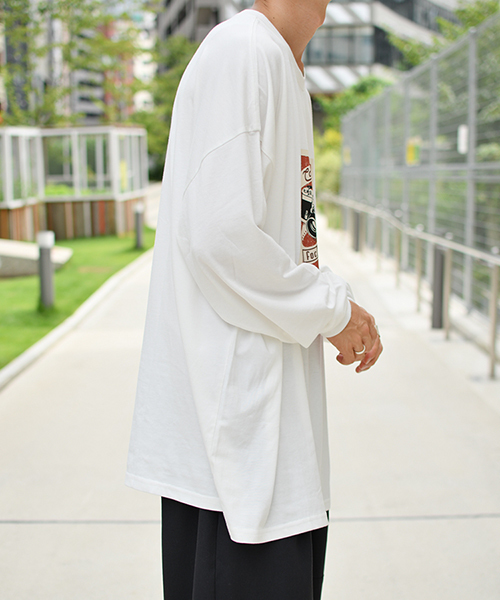 kutir（クティール）の「レトロカメラプリントロングＴシャツ（Tシャツ/カットソー・メンズ・ホワイト/ブラック/ホワイト系その他/ブラック系その他・MEDIUM/LARGE）」の16枚目の写真