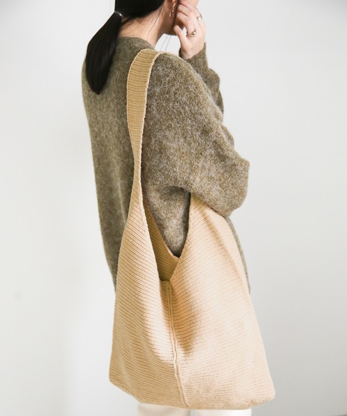 select MOCA(セレクトモカ)の「ガーター編みニットバッグ/センターデザインワンハンドルバッグ(ショルダーバッグ・レディース・ベージュ/オレンジ/アイボリー・FREE)」の22枚目の写真