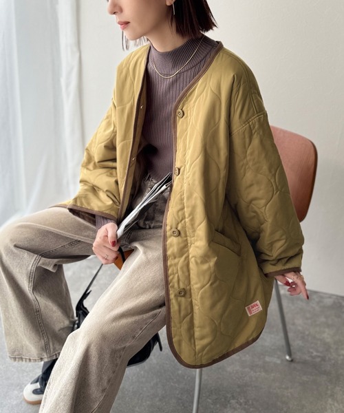 Java(ジャバ)の「《JaVaジャバ コラボ》大人のこなれ感。 ノーカラー オーバーサイズ キルティング コート(ノーカラージャケット・レディース・ブラック/カーキ/アイボリー/カーキブラウン/キャメル/マスタード・MEDIUM/LARGE/X-LARGE/SMALL)」の7枚目の写真