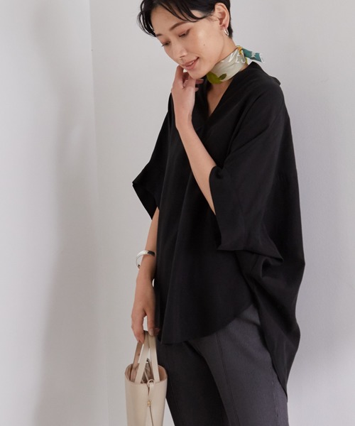 ADAM ET ROPE'(アダムエロペ)の「テンセル混ドルマンスキッパーシャツ(シャツ/ブラウス・レディース・ブラック/オリーブ・FREE)」の7枚目の写真