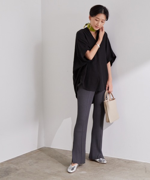 ADAM ET ROPE'(アダムエロペ)の「テンセル混ドルマンスキッパーシャツ(シャツ/ブラウス・レディース・ブラック/オリーブ・FREE)」の20枚目の写真