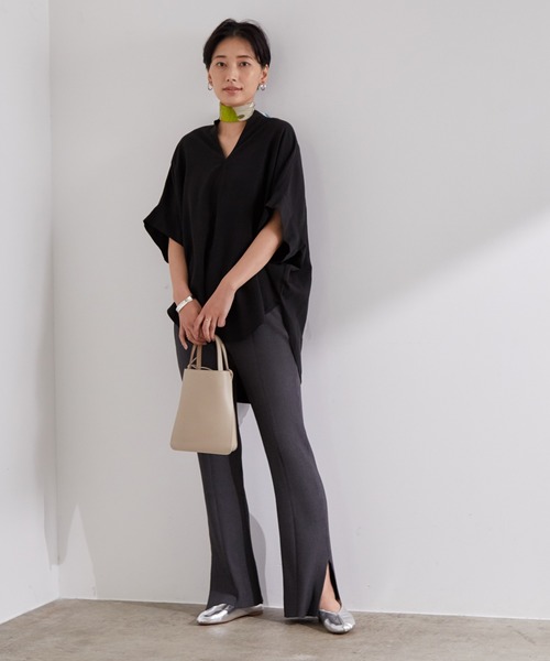 ADAM ET ROPE'(アダムエロペ)の「テンセル混ドルマンスキッパーシャツ(シャツ/ブラウス・レディース・ブラック/オリーブ・FREE)」の21枚目の写真