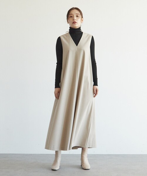 DRESSTERIOR（ドレステリア）の「Vネックボリュームワンピース