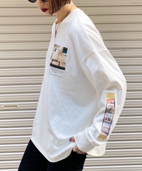 PAGEBOY（ページボーイ）の「ムービーグラフィックロンT /プリントロンT（Tシャツ/カットソー・レディース・オフホワイト/ブラック/チャコールグレー・FREE）」の4枚目の写真