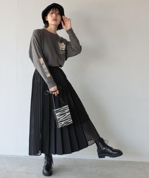 PAGEBOY（ページボーイ）の「ムービーグラフィックロンT /プリントロンT（Tシャツ/カットソー・レディース・オフホワイト/ブラック/チャコールグレー・FREE）」の8枚目の写真