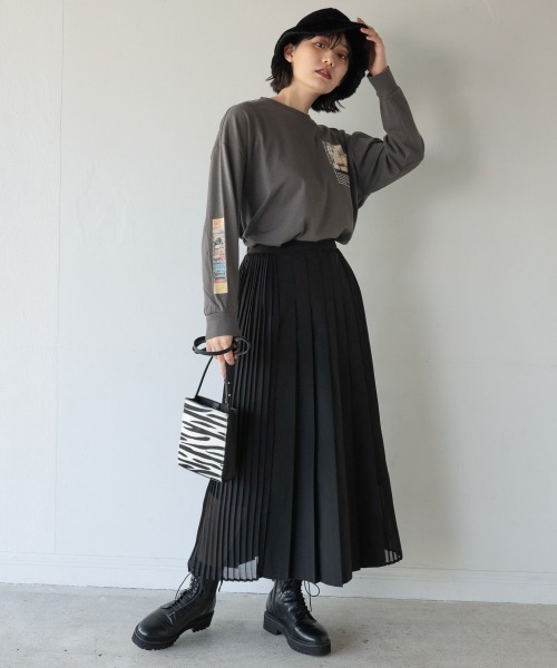 PAGEBOY（ページボーイ）の「ムービーグラフィックロンT /プリントロンT（Tシャツ/カットソー・レディース・オフホワイト/ブラック/チャコールグレー・FREE）」の9枚目の写真