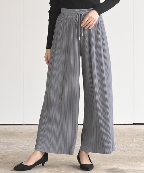 rps（アールピーエス）の「ダブルプリーツスウェードワイドパンツ（その他パンツ・レディース・ダークブラウン/アイボリー/グレイッシュブルー/モカ・M）」の4枚目の写真