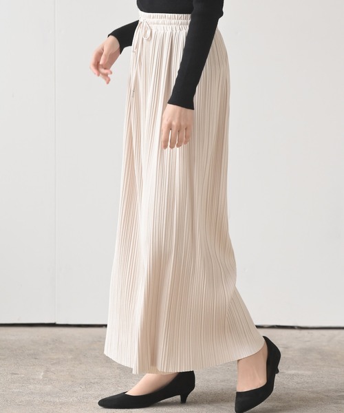 rps（アールピーエス）の「ダブルプリーツスウェードワイドパンツ（その他パンツ・レディース・ダークブラウン/アイボリー/グレイッシュブルー/モカ・M）」の18枚目の写真