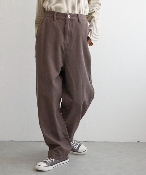 LBC（エルビーシー）の「【選べるセットアップ】LBC ゆるテーパードデニムパンツ（デニムパンツ・レディース・オフホワイト/ブルー/ネイビー/ピンク/ブラウン/ブラック/スカイブルー/マスタード/ライトグレー/カーキ・M/L）」の5枚目の写真