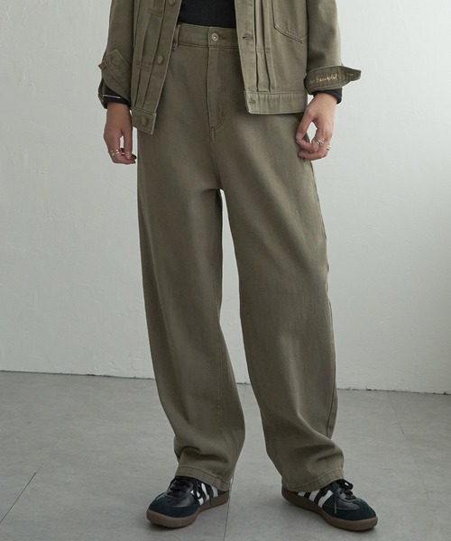 LBC（エルビーシー）の「【選べるセットアップ】LBC ゆるテーパードデニムパンツ（デニムパンツ・レディース・オフホワイト/ブルー/ネイビー/ピンク/ブラウン/ブラック/スカイブルー/マスタード/ライトグレー/カーキ・M/L）」の6枚目の写真