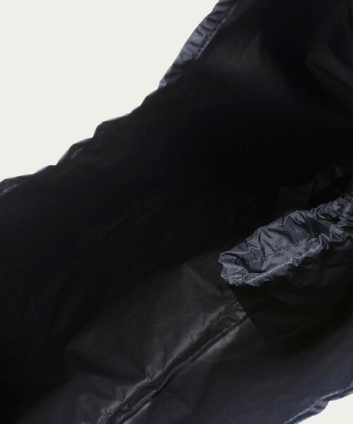 BEAUTY&YOUTH UNITED ARROWS（ビューティーアンドユースユナイテッドアローズ）の「BY SOUVENIR PACKABLE ショップ バッグ M（エコバッグ/サブバッグ・メンズ・ブラック/その他1/ホワイト・FREE）」の6枚目の写真