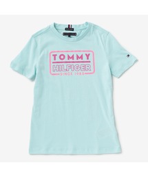TOMMY HILFIGER（トミーヒルフィガー）の「ネオンカラーロゴＴシャツ（Tシャツ/カットソー・キッズ）」