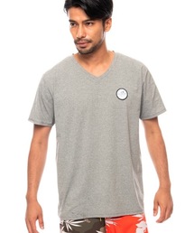 BILLABONG（ビラボン）の「BILLABONG メンズ 【FOR SAND AND WATER】 【SURF FLEX】 SURF FLEX V NECK ラッシュガード【2021年春夏モデル】/ビラボン半袖Vネックラッシュガード(水着)（ラッシュガード・メンズ）」