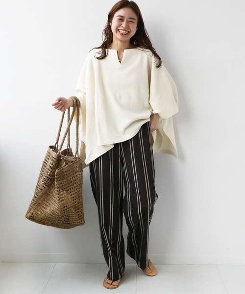 JOURNAL STANDARD relume(ジャーナルスタンダード レリューム)の「クロスワッフルポンチョプルオーバー◆(Tシャツ/カットソー・レディース・ブラック/ボルドー/ナチュラル・FREE)」の11枚目の写真