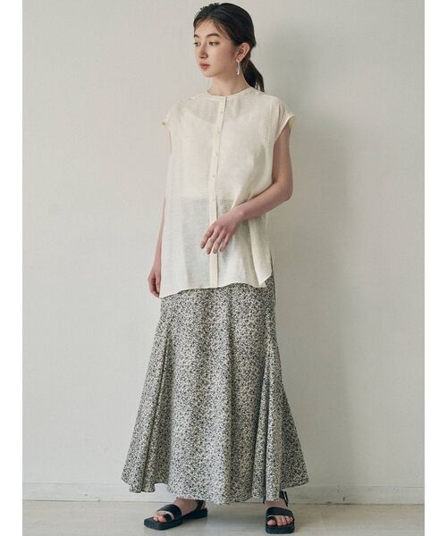 LAGUNAMOON（ラグナムーン）の「バンドカラーノースリーブシャツ（シャツ/ブラウス・レディース・アイボリー/バイオレット/ブラウン・FREE）」の9枚目の写真