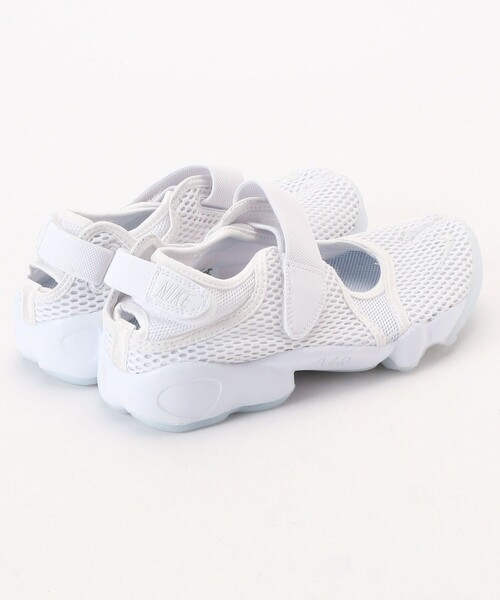 NIKE(ナイキ)の「NIKE/ナイキ W AIR RIFT BREEZE/エアリフトブリーズ(スニーカー・レディース・ホワイト/ブラック・23.0cm/24.0cm/25.0cm)」の7枚目の写真
