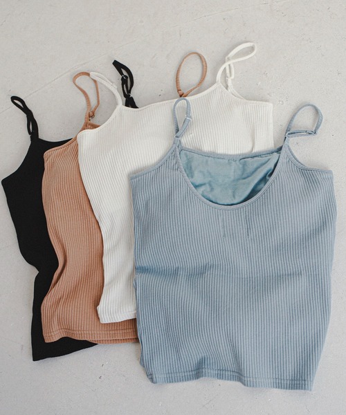 feepur(フェピュール)の「パッド付きバックオープンリブキャミソール(キャミソール・レディース・ブラック/ベージュ/サックスブルー/オフホワイト・MEDIUM)」の13枚目の写真