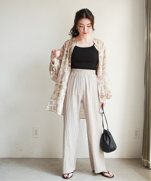 feepur(フェピュール)の「パッド付きバックオープンリブキャミソール(キャミソール・レディース・ブラック/ベージュ/サックスブルー/オフホワイト・MEDIUM)」の9枚目の写真