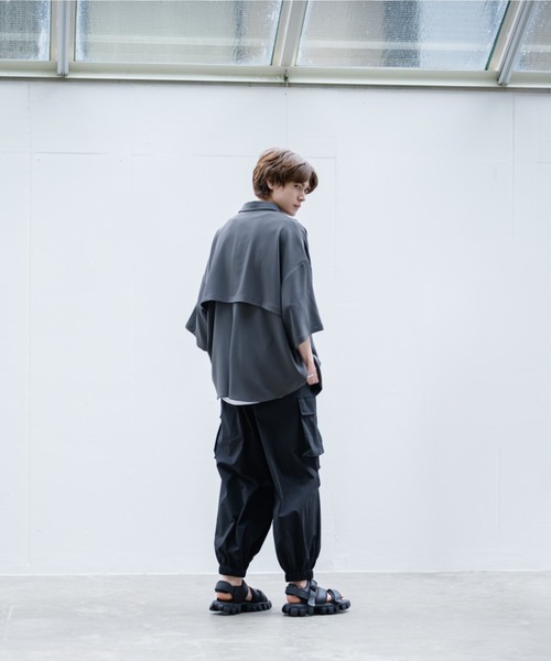 KUUUPY（クーピー）の「Gather Balloon Cargo Pants - ギャザーバルーンカーゴパンツ（カーゴパンツ・メンズ・ブラック/チャコールグレー・SMALL/MEDIUM/LARGE）」の3枚目の写真